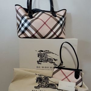 Burberry Classic Nova Check bag with wristlet